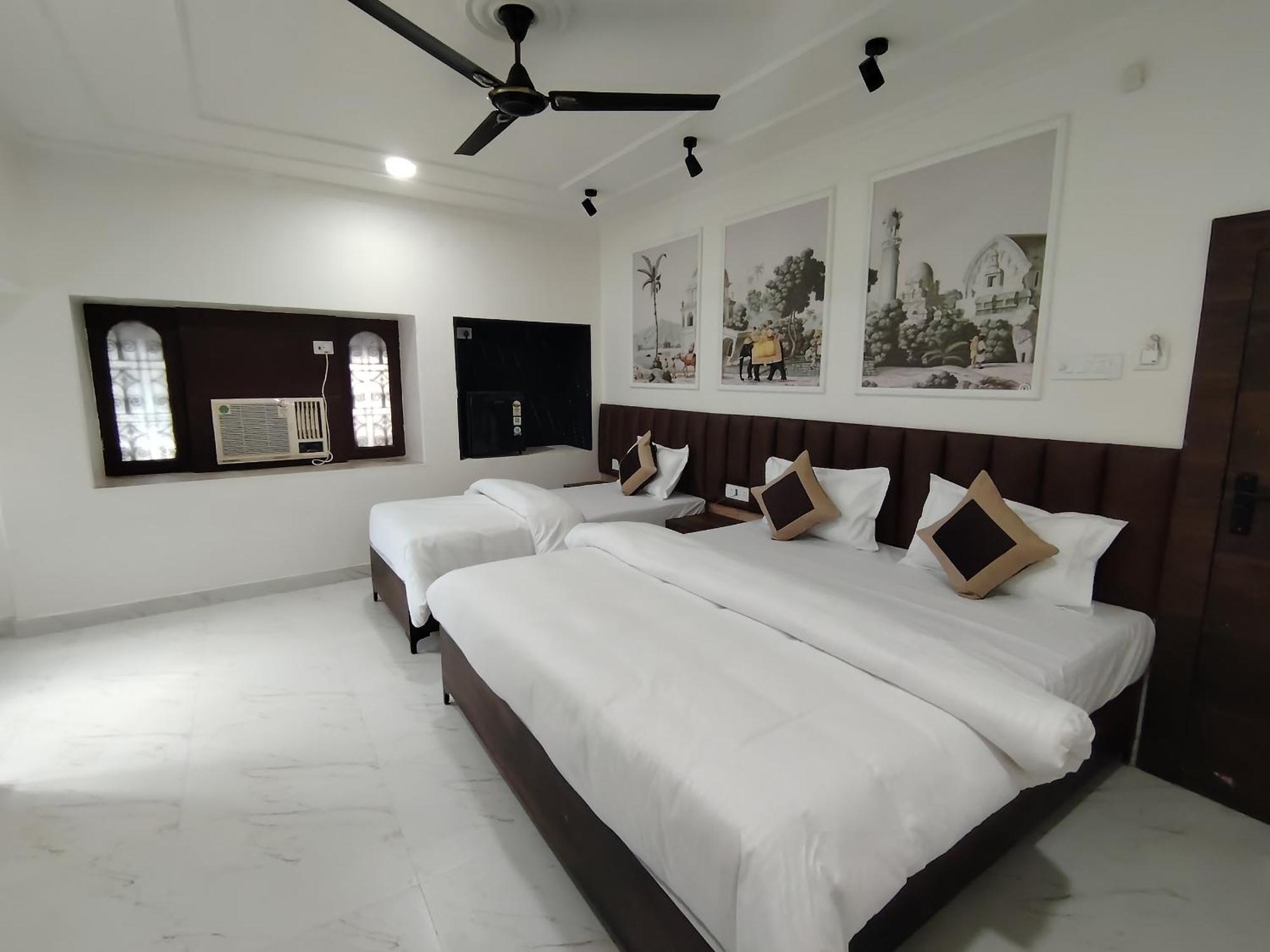 Hotel Mrk - Varanasi, Varanasi